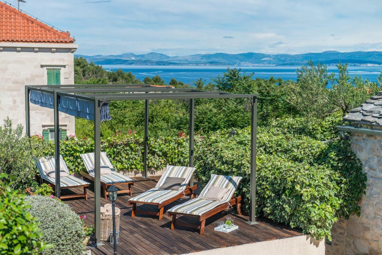 Villa Maruka ซูเปตาร์ ภายนอก รูปภาพ